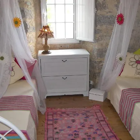 Secret Garden - Romantic With Patio And Pool - Privacy Holiday home *